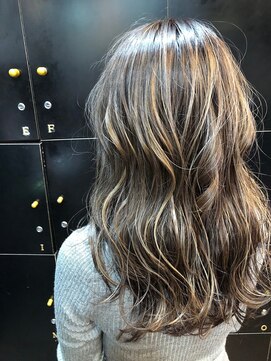 アフ(ahu) グレージュ