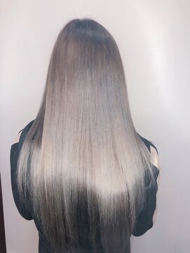 モードケイズ 阿倍野店(MODE K’s) ホワイトシルバー