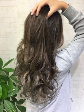 アイエスト 東新宿(I est) 【hair lounge viviana】ミルクティーミルクティーベージュ