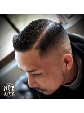 エーピーティートアウエスト(APT. TOR WEST) Side part