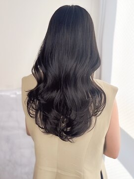 エニー 栄(Any) 韓国レイヤーカット×艶感たっぷりの暗めグレージュ