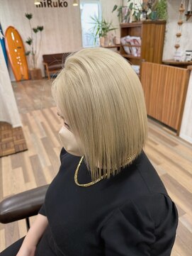 ヘアーアンドライフミルコ(miRuko) ホワイトミルクティーベージュ