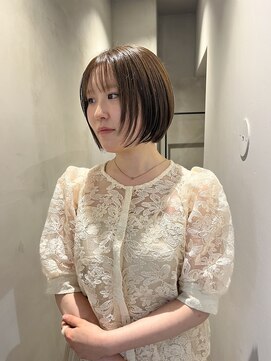 ロエ 平尾山荘(loe) ショートボブ×オリーブベージュ