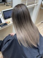 リアン(LIAN)&nbsp;ハイライトカラーミルクティーベージュケアブリーチダブルカラー