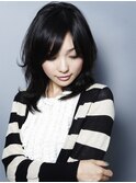 大人キレイ　ナチュラルーミーレディ　黒髪×斜めバング