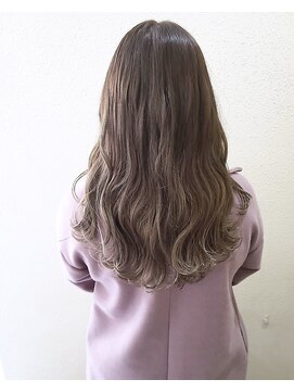 アリア バイ アルティナ(alia by artina) 大人ゆる巻きロング×シアベージュ 【alia橋本】