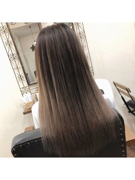 リズ オブ ヘアー(Lis of hair) グラデーションカラー＋グレージュ☆【大橋】＠lis_oohashi