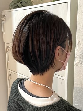 アンビエンテ(ambiente) 丸み　大人女性　綺麗シルエット【坂根】