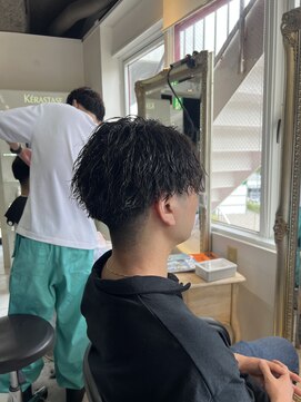 アイズ 海老名(AIZU) ツイストスパイラルパーマ　スパイラルパーマ　ツイストパーマ