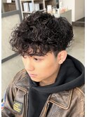 大分メンズプードルパーマスパイラル刈り上げマッシュレイヤー