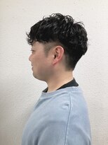 ジェナ(Jena)&nbsp;メンズパーマ刈り上げフェードツーブロック