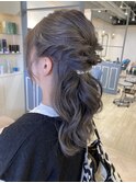 編み込みハーフアップ巻き髪スタイル赤羽美容室