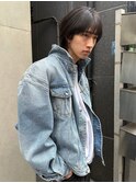 顔まわりレイヤーカットでつくるアンニュイメンズミディアム
