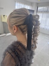 ヘアーズチーク(hair.s chic) 編みおろしポニー