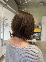 ジェムバイアルテフィーチェ(gem by artefice) バッサリくびれボブ