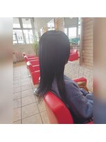 ウケナヘア(UKENA HAIR)&nbsp;ダークブルーで透明感カラー