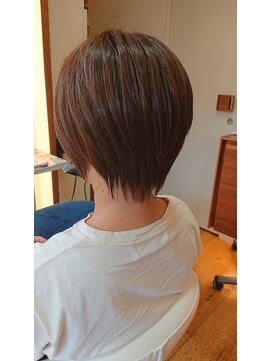 ヘアーシフトミチコ(hair Shift MICHIKO) 大人ショート