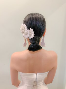 ブラウ ネイル パーティー(Blau Nail Party) タイトシニヨン