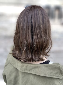 アットラップレーヴ(attrape-reve) 20代30代40代ブリーチなしオリーブグレージュくびれミディ