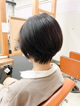 ユッカ エルア 武庫之荘南口(YUCCA elua) 【elua 角床】大人可愛いショートボブ☆グレージュ