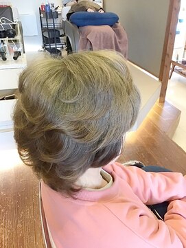 ピールアーク(peal ark) 60代70代ボリュームレイヤーカット