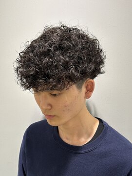 フライ 東通り店(Frei) カーリーパーマ