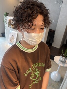 ナネヘアー(8. nane hair) メンズパーマ