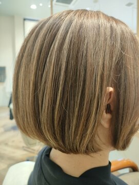 カシータフロル 守山(Casita flor) ショートボブ