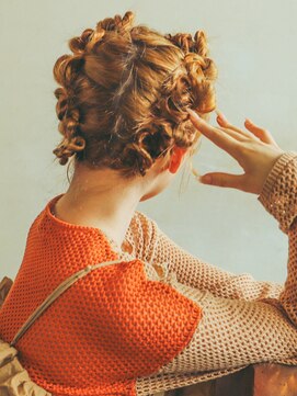 バーノン(VERNON) DOLLY LEIA ARRANGE【VERNON】058-262-3611