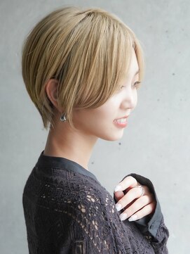 カライングドゥ(ing deux) 大人可愛い20代30代40代黒髪前下がりショートボブ丸みショート◎