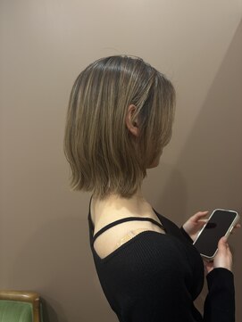 インビテーション 名古屋(invitation) レイヤーボブ: