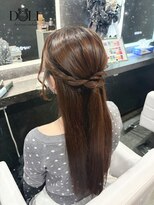 ドール(DOLL) ストレートハーフアップ
