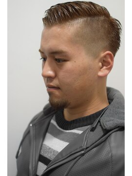 ミエル ヘア 新宿(miel hair) 男気ツーブロックグラデーション　スキンフェード