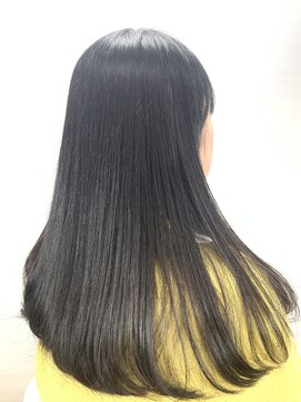 クオリス 赤塚店(QUALIS) 20代30代艶髪美髪ロングストレートヘア