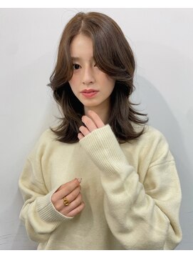 アルテ(ARTE) 【ARTE表参道/青山】韓国風くびれヘア×イルミナカラー