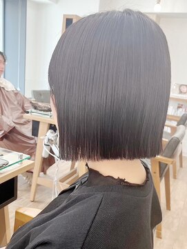 ネオリーブ クーロ(Neolive curro) 小顔ボブ×美髪[ぱつっとボブ/縮毛矯正/横浜韓国]