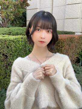 アイユー(ii+U) ボブカット ミニボブ 黒髪 アッシュブラック 透明感