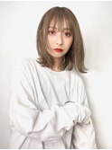 《袴田》ミルクティーベージュ/ミディアムレイヤー/ぱっつん