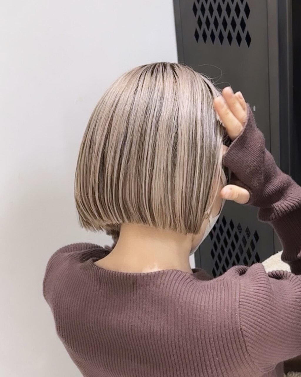 ボブヘアがキュートなタイラー ショートボブの自然なふんわりカールに✨】 Dyson Airwapに付属