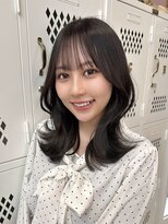 クム(kumu) 【kumu】艶感グレージュ×くびれミディ.