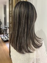 プラスシー(+C)&nbsp;赤みが出にくい地毛ハイライト/30代/40代/グレージュ/薬院大道