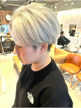 アデプト 金町店(adept) ホワイトシルバー