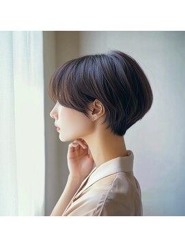 ユキオ オブ ヘアー(YUKIO of Hair) ハイトーンカラーミルクティーベージュミニウルフ丸みボブ