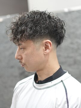 スラッシュ(SLASH) スペインカール/スパイラルパーマ/ホワイトメッシュ/姫路