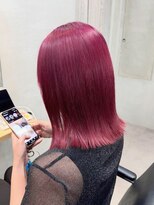 トゥイン 八王子(TWIN)&nbsp;切りっぱなしボブミディアムヘアブリーチカラー