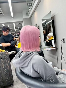 エミーバイモアムー(Emmie byMoremuu) 【青木　淳】ピンク/クリアピンク