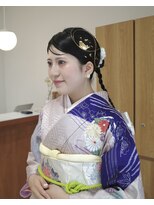 アン(awn)&nbsp;【ひと癖タイトシニヨンスタイル】