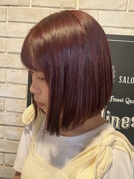 グレープバイン 辻堂(GRAPEVINES) 暖色ブラウン切りっぱなしボブ