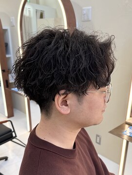 ラ ポルト ドゥ サワ(La Porte de SAWA) センターパート×シャドウパーマ