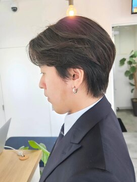 エイス 梅田 中津(Ace) センターパート 曲がる縮毛矯正